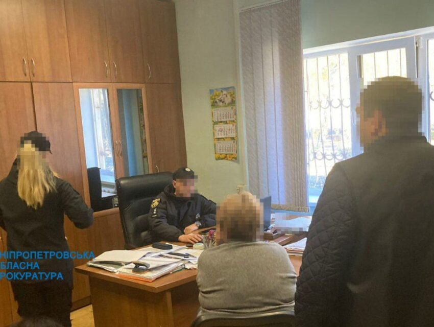 На Дніпропетровщині директорку комунального підприємства підозрюють у незаконному заволодінні мільйоном гривень