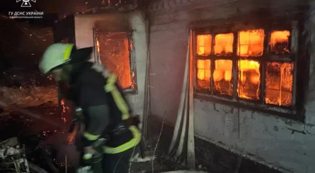 Сьогодні вранці під час тушіння пожежі у будинку в Карнаухівці виявлено тіло людини