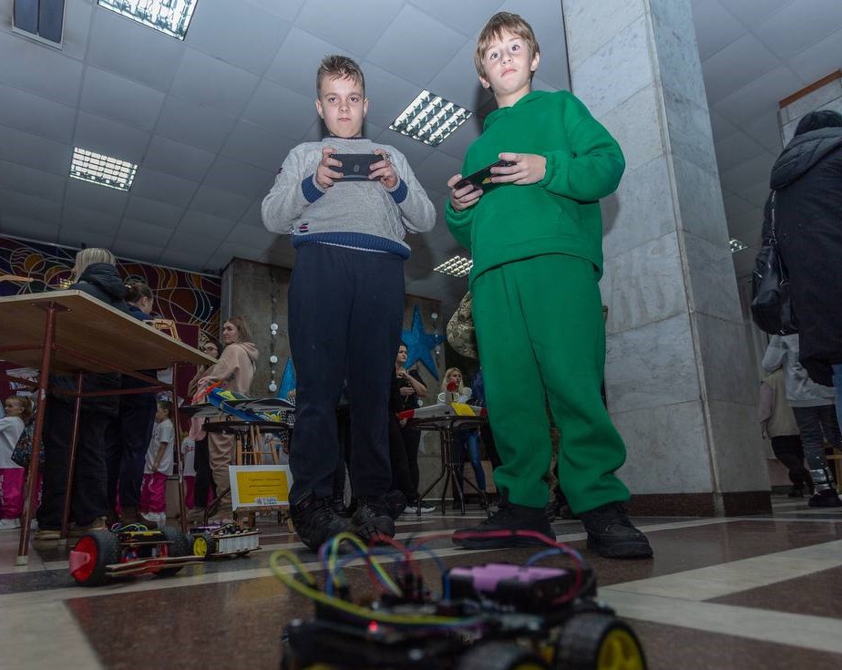 В Кам'янському вже 85 років працює Центр позашкільної роботи та дитячої творчості - ФОТО