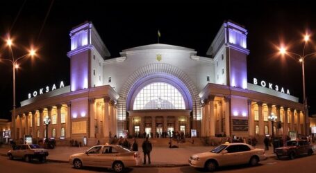В Дніпрі затримали жінку, яку підозрюють у брехливих повідомленнях про мінування вокзалу