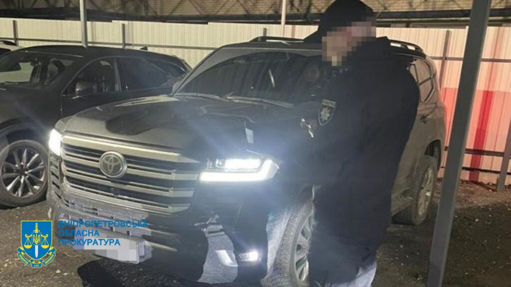 У Дніпрі затримали учасників групи, що незаконно переправляли ухилянтів через кордон - ФОТО
