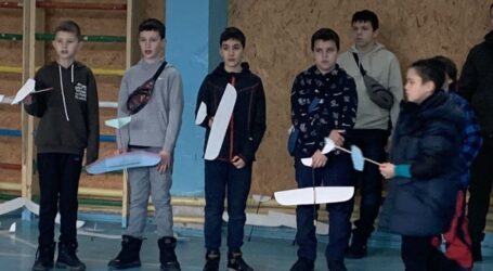 В Кам’янському змагались юні авіамоделісти