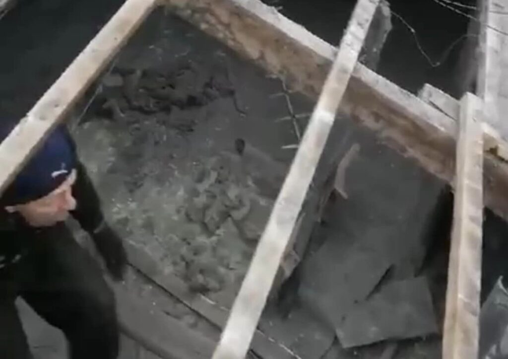 Які роботи комунальники Кам'янського за заявками мешканців виконують взимку - ФОТО