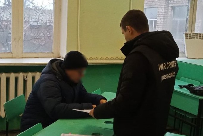 Директор навчального закладу на Дніпропетровщині купував за бюджетні кошти непридатне вугілля