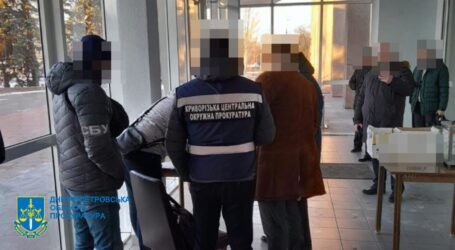 На Дніпропетровщині чиновники міськради завдали збитків своїй громаді на майже 4,5 млн гривень, купуючи генератори за завищеною ціною