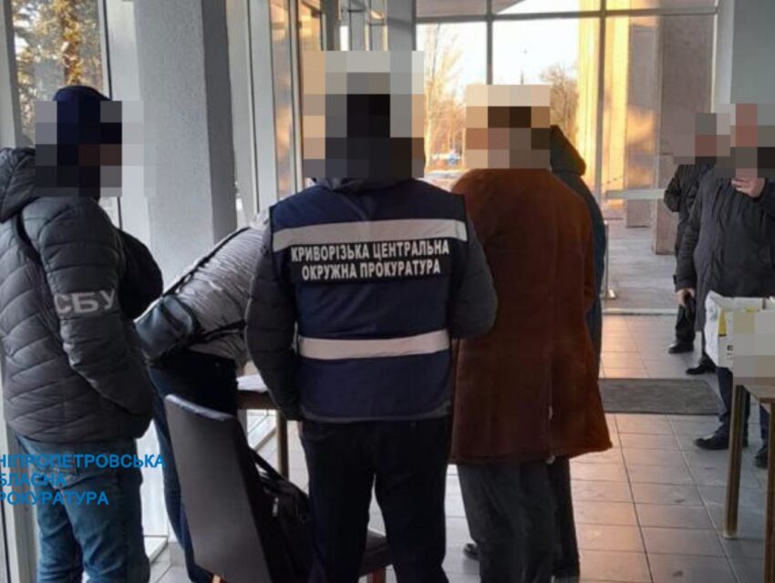 На Дніпропетровщині чиновники міськради завдали збитків своїй громаді на майже 4,5 млн гривень, купуючи генератори за завищеною ціною