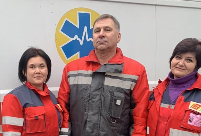 Сюрприз у вигляді двійні: в Кам’янському лікарі швидкої допомогли з’явитися на світ двом хлопчикам