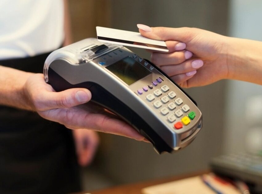 З нового року POS-термінали в Україні повинні встановлювати навіть у невеличких населених пунктах