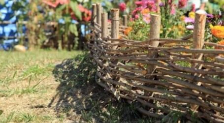 Чи огортає когось «забор»…