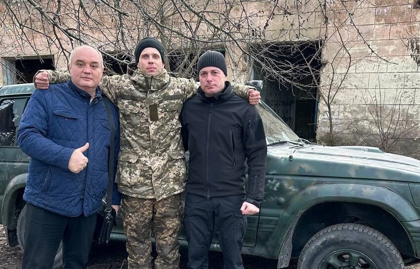 У День ЗСУ військові з 148-ї окремої артилерійської бригади отримали вітання та подарунки від громади Кам’янського