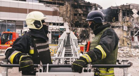Вже відомо про шість загиблих через ракетну атаку по Дніпру
