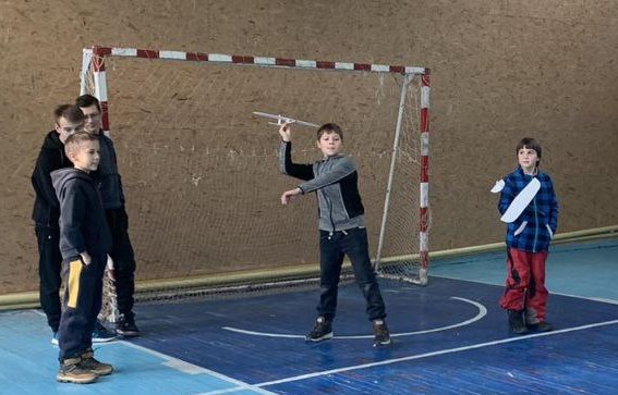 В Кам'янському змагались юні авіамоделісти - ФОТО