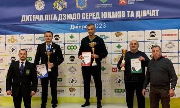 Дзюдоїсти Кам`янської ДЮСШ № 4 стали другими серед команд спортивних шкіл Дніпропетровщини - ФОТО