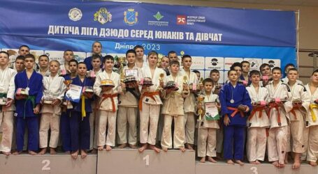 Дзюдоїсти Кам`янської ДЮСШ № 4 стали другими серед команд спортивних шкіл Дніпропетровщини