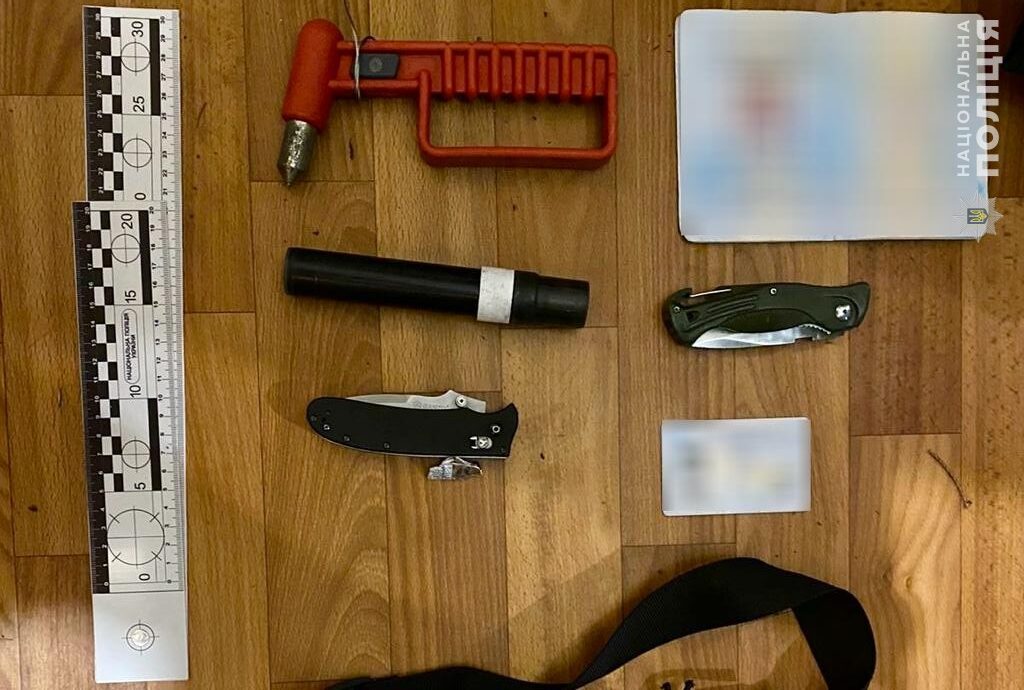 Групу підлітків підозрюють у жорстокому вбивстві безпритульної жінки та інших нападах на людей у Дніпрі - ФОТО