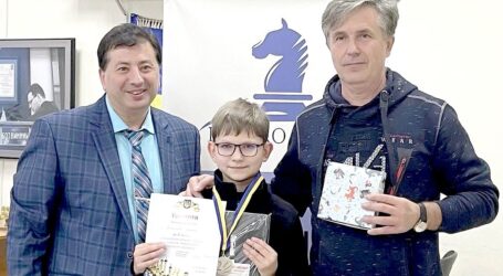 Юний шахіст з Кам’янського Максим Вітютнєв посів друге місце на обласному турнірі