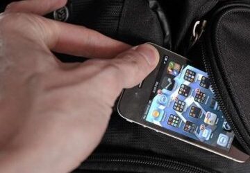 За пограбування дідуся на одному з ринків Кам`янського затримали 50-річного чоловіка