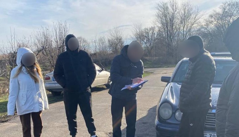 У Дніпрі викрили шахраїв, які ошукали волонтерів та військових на 1,2 мільйона гривень