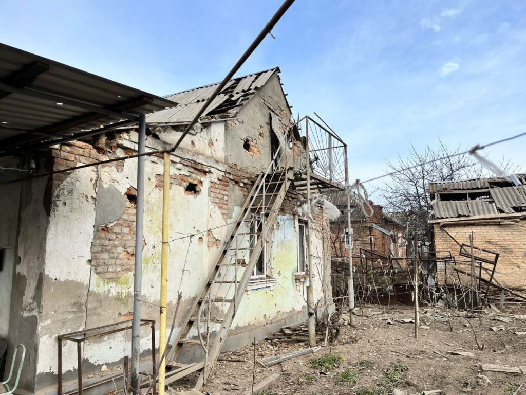 Внаслідок ворожих артобстрілів на Дніпропетровщині постраждали двоє чоловіків - ФОТО