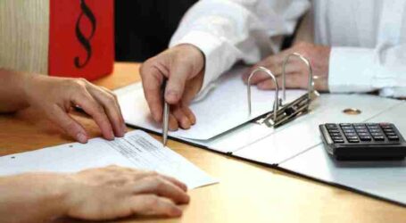 За минулий рік в Україні закрилось майже 200 відділень банків, роботу понад 800 «тимчасово призупинено»