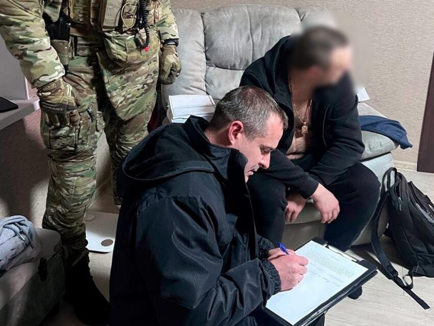 На Дніпропетровщині ліквідували наркосиндикат з річним прибутком у пів сотні млн грн, який організував представник угрупування «Біле братерство» (ВІДЕО)