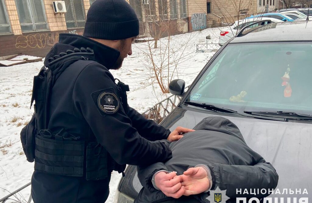 На Дніпропетровщині ліквідували наркосиндикат з річним прибутком у пів сотні млн грн, який організував представник угрупування «Біле братерство» - ФОТО