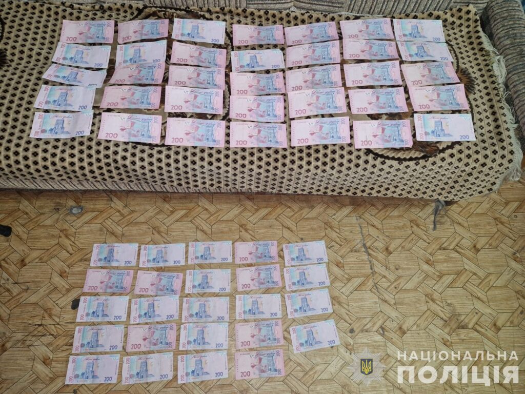 У Кам'янському затримали 27-річного чоловіка, що відібрав у підлітка 13 тисяч гривень - ФОТО
