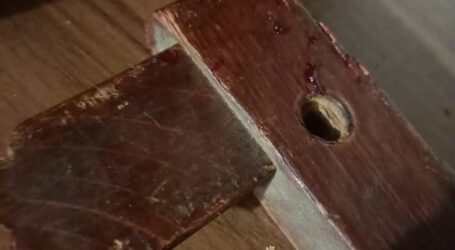 В Кам’янському чоловік забив знайомого до смерті ніжкою від стільця та викинув жертву з балкона