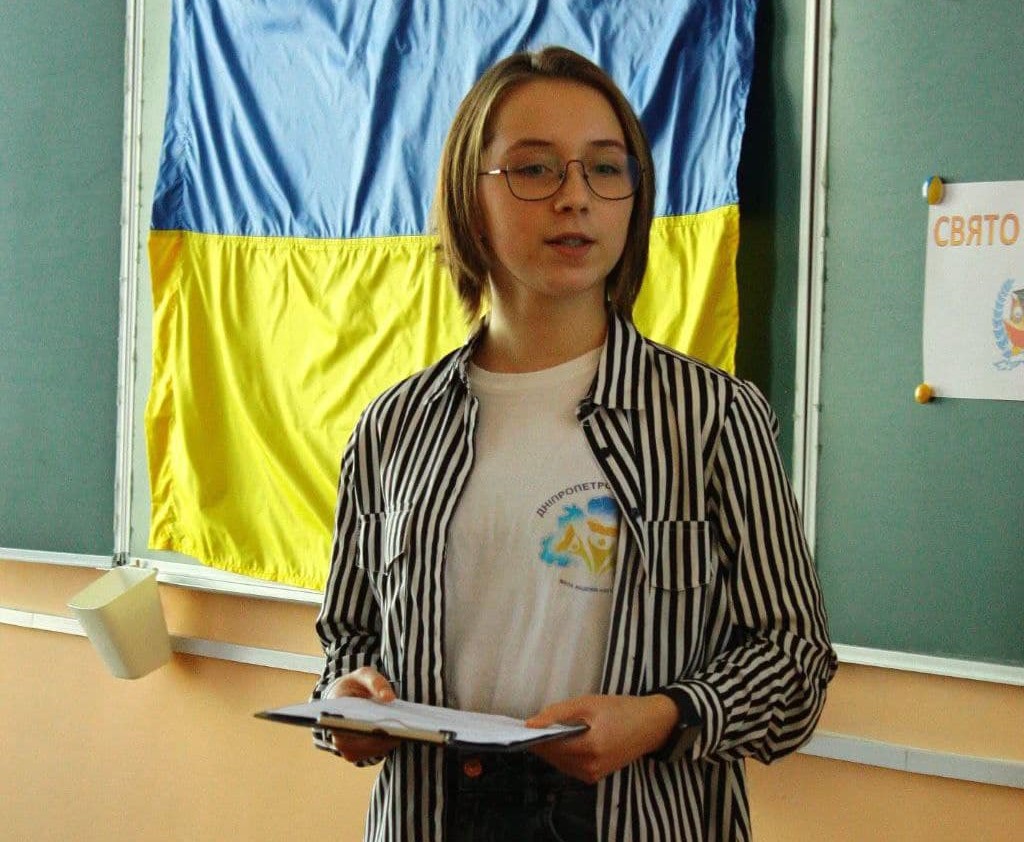 Понад 220 науково-дослідчих проєктів представили навчальні заклади Кам'янського на конкурсі Малої академії наук України - ФОТО