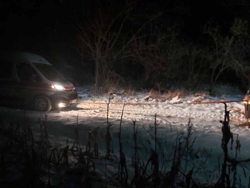 Як бригада швидкої на Дніпропетровщині витратила час на забобони п’яної жінки, добираючись до міста виклику у негоду