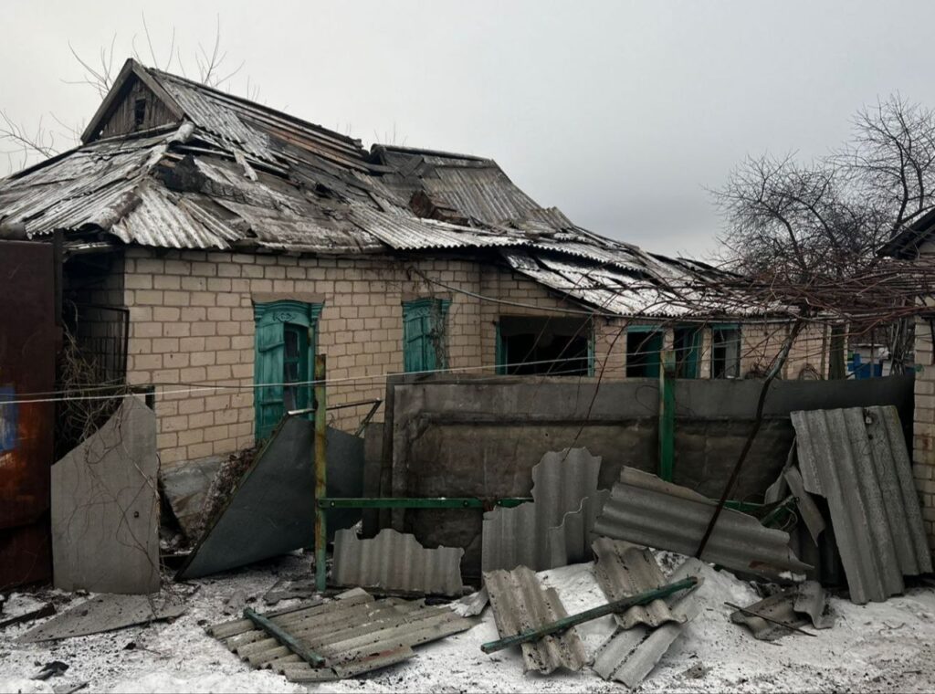 У Павлограді на Дніпропетровщині внаслідок ранкового ракетного удару загинула жінка - ФОТО