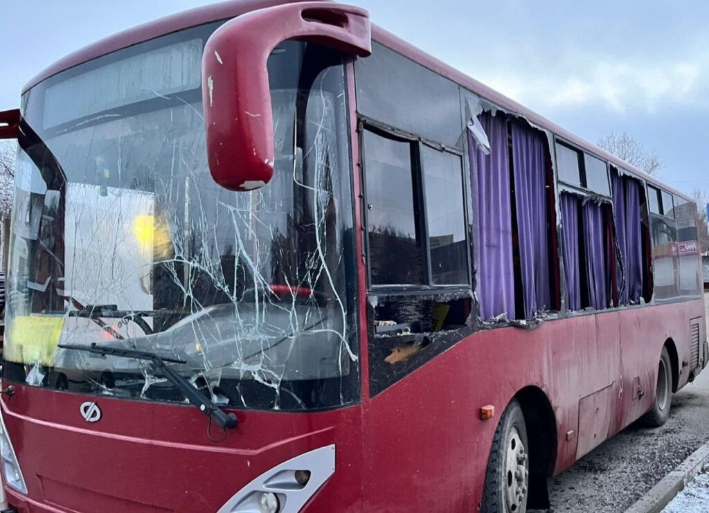 Вночі Дніпропетровщина знов була під ворожими обстрілами, зараз по Україні триває повітряна тривога - ФОТО