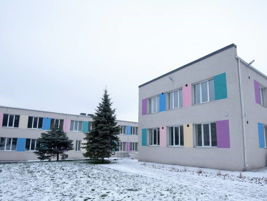 В Кам’янському навесні планують завершити реконструкцію будівлі початкової школи ліцею №11