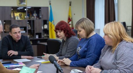 Громадські активісти, що опікуються людьми з інвалідністю, звернулись за допомогою до мера Кам’янського