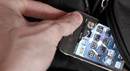 Спеціалізувався на витягуванні «мобілок» з кишень: в Кам’янському затримали серійного крадія телефонів
