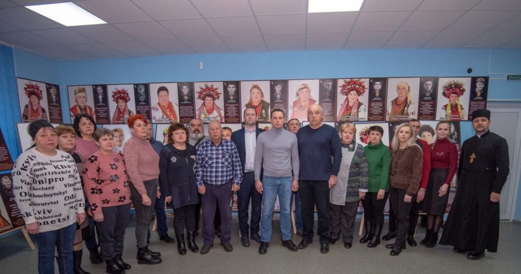 В Кам'янському вже рік працює громадська організація, яка об'єднує родини загиблих воїнів - ФОТО