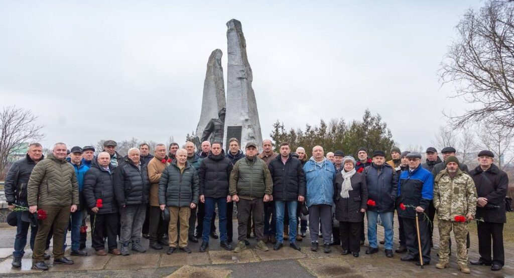 Сьогодні в Кам'янському вшанували пам'ять загиблих в Афганській війні - ФОТО