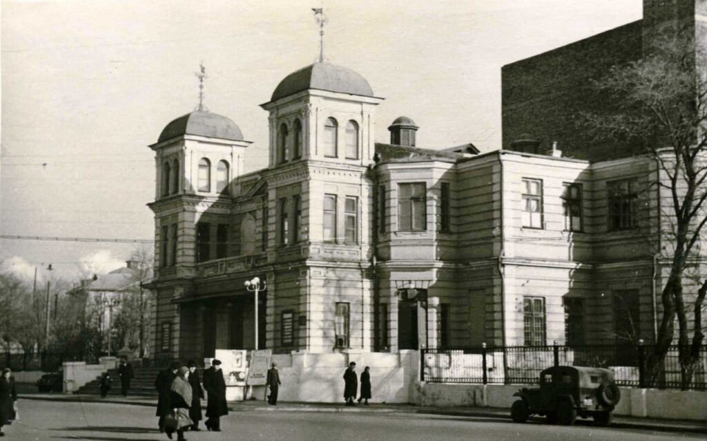 Історія Кам'янського через театральні вистави «Украденого щастя» Івана Франка - ФОТО