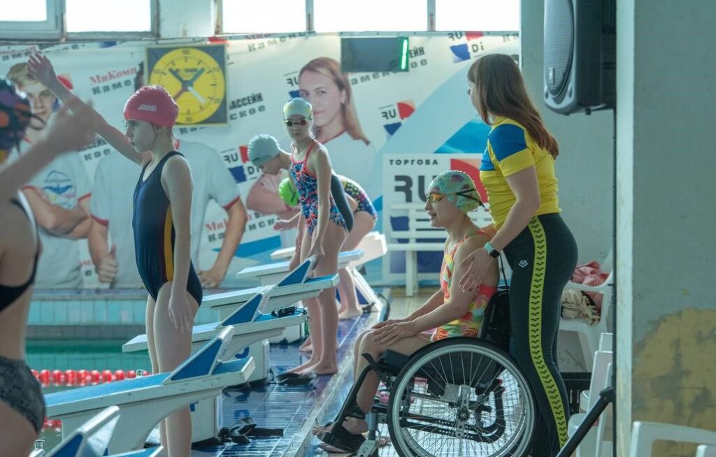 В Кам'янському проходить відкритий чемпіонат міста з плавання - ФОТО