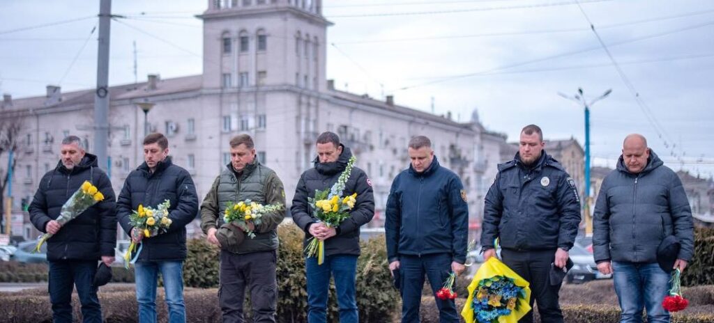 В Кам'янському вшанували пам'ять Героїв Небесної Сотні - ФОТО