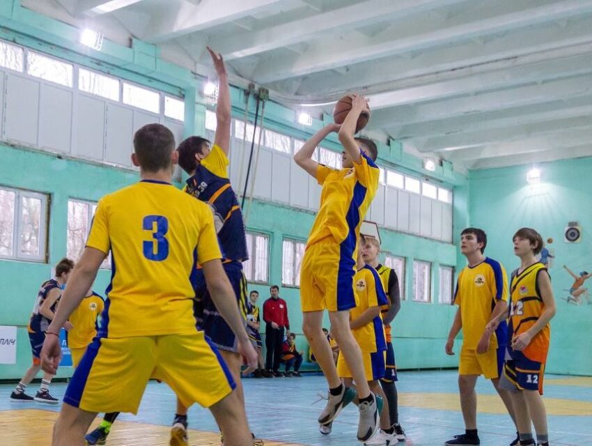 В Кам’янському розпочався міський етап змагань з баскетболу в рамках проєкту «Пліч-о-пліч Всеукраїнські шкільні ліги»
