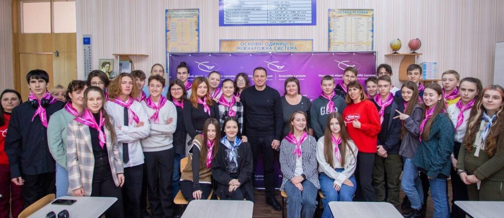 Цими вихідними юні науковці з Кам'янського захищатимуть свої дослідні роботи на обласному етапі Всеукраїнського конкурсу-захисту МАН - ФОТО