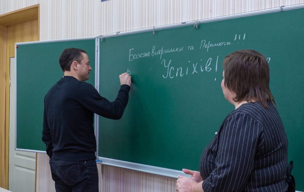 Цими вихідними юні науковці з Кам'янського захищатимуть свої дослідні роботи на обласному етапі Всеукраїнського конкурсу-захисту МАН - ФОТО