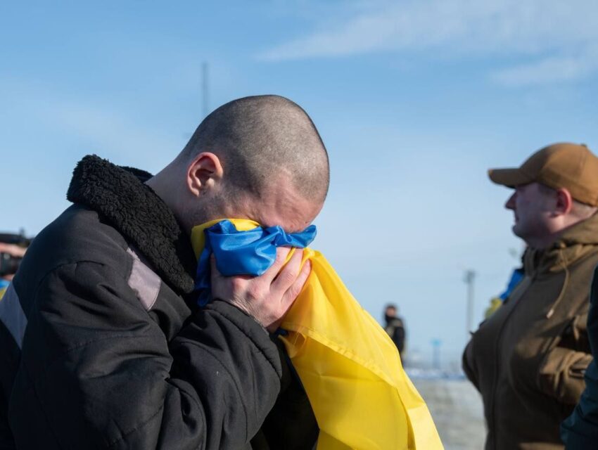 Серед понад 200 українців, що вчора повернули з ворожого полону, 14 мешканців Дніпропетровщини