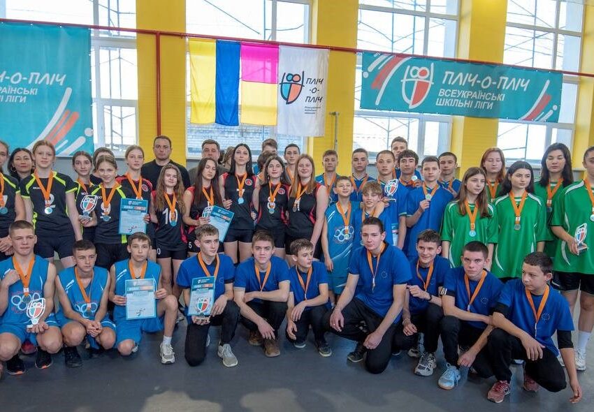 В Кам’янському завершився перший міський етап змагань «Пліч-о-пліч Всеукраїнські шкільні ліги»