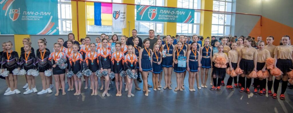 В Кам'янському завершився перший міський етап змагань «Пліч-о-пліч Всеукраїнські шкільні ліги» - ФОТО