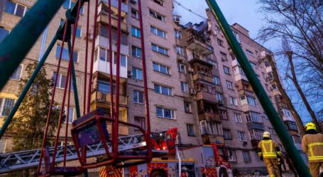 Вночі вісім людей постраждали від влучання «шахедів» по багатоповерхівці в Дніпрі