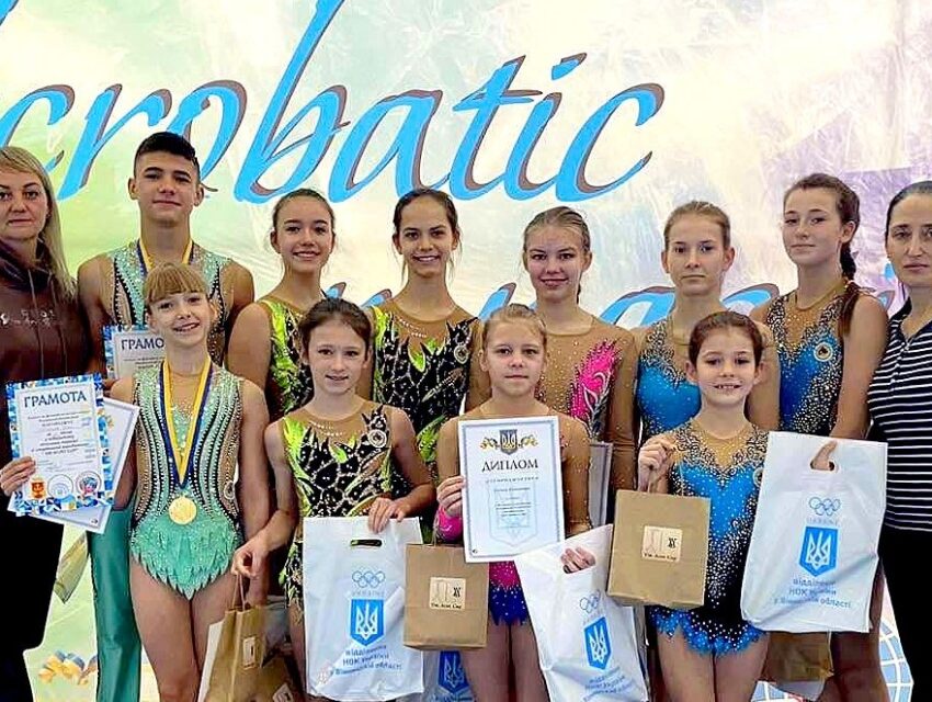 Акробати з Кам`янської ДЮСШ №4 стали чемпіонами України