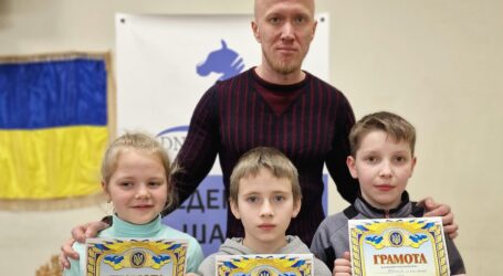 Команда шахістів з Кам`янського стала третьою на чемпіонаті Дніпропетровщини