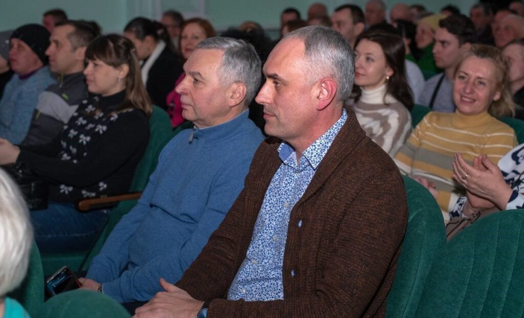 Сьогодні в Кам'янському вітали представників житлово-комунального господарства - ФОТО
